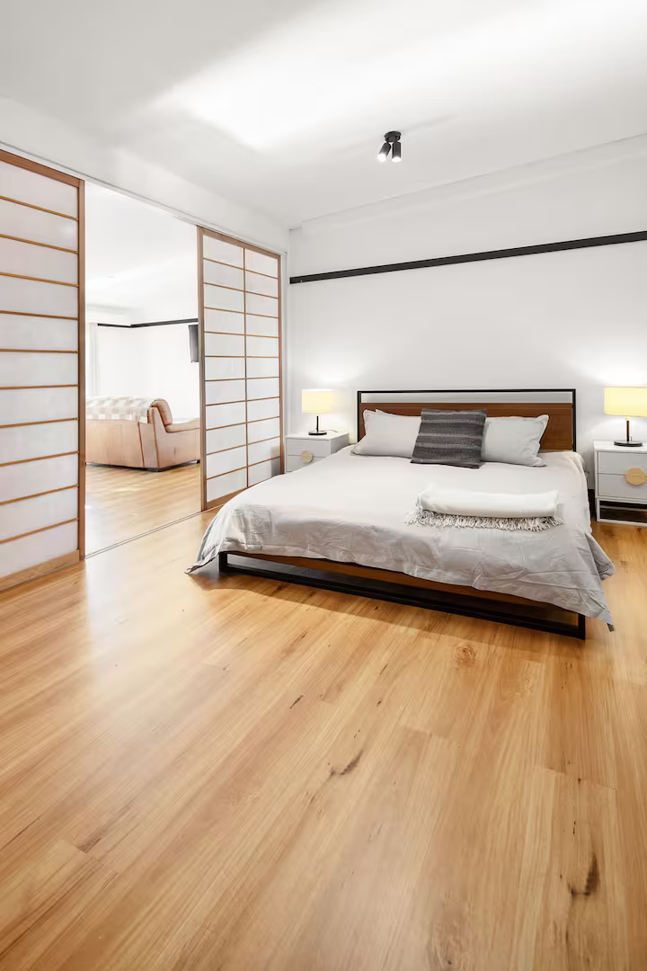 Huge 3-storey Luxe Penthouse 53