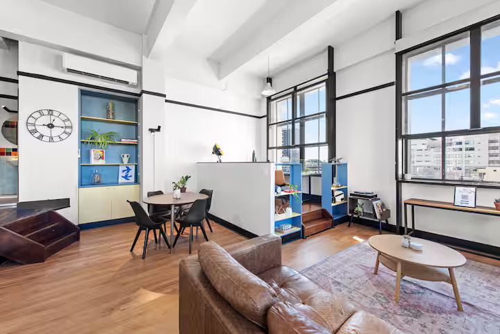 Spacious & Central Retro loft 5