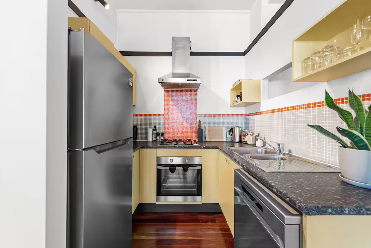 Spacious & Central Retro loft 9