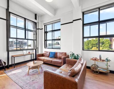 Spacious & Central Retro Loft with Epic Views!