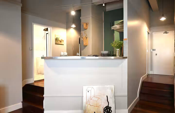 Moody NY-Style Heritage Apartment with Balcony Image 3
