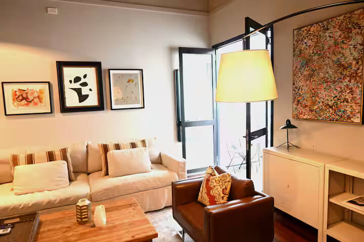 Moody NY-Style Heritage Apartment with Balcony Image 5